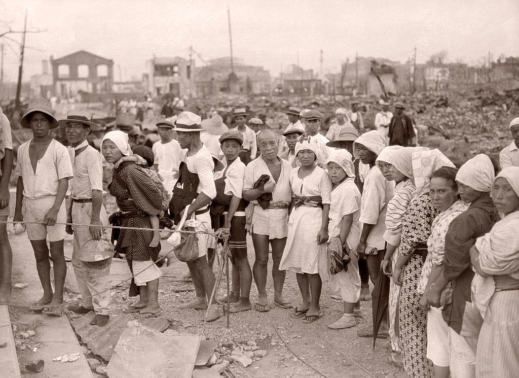 Victims of the earthquake lined up for relief, 1923.