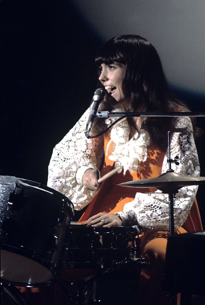 Karen Carpenter performing in The Johnny Cash Show.