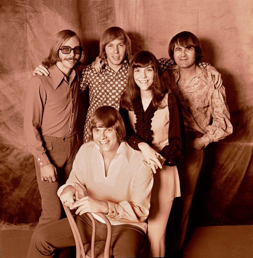 Karen Carpenter and Richard Carpenter with fellow band members.