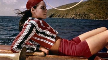 Ali MacGraw: Life Story And Glamorous Photos From Her Career