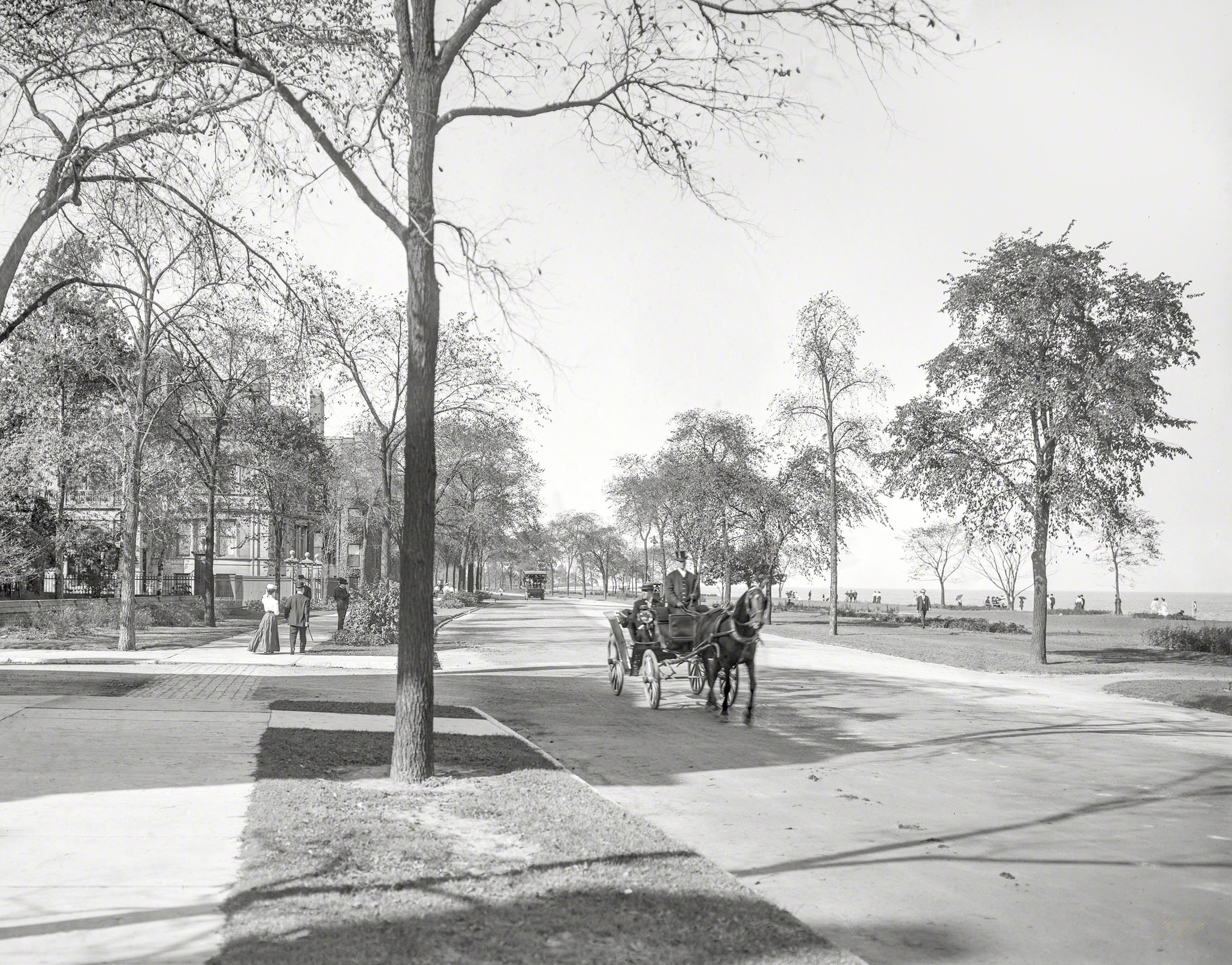 Lake Shore Drive, Chicago, 1905