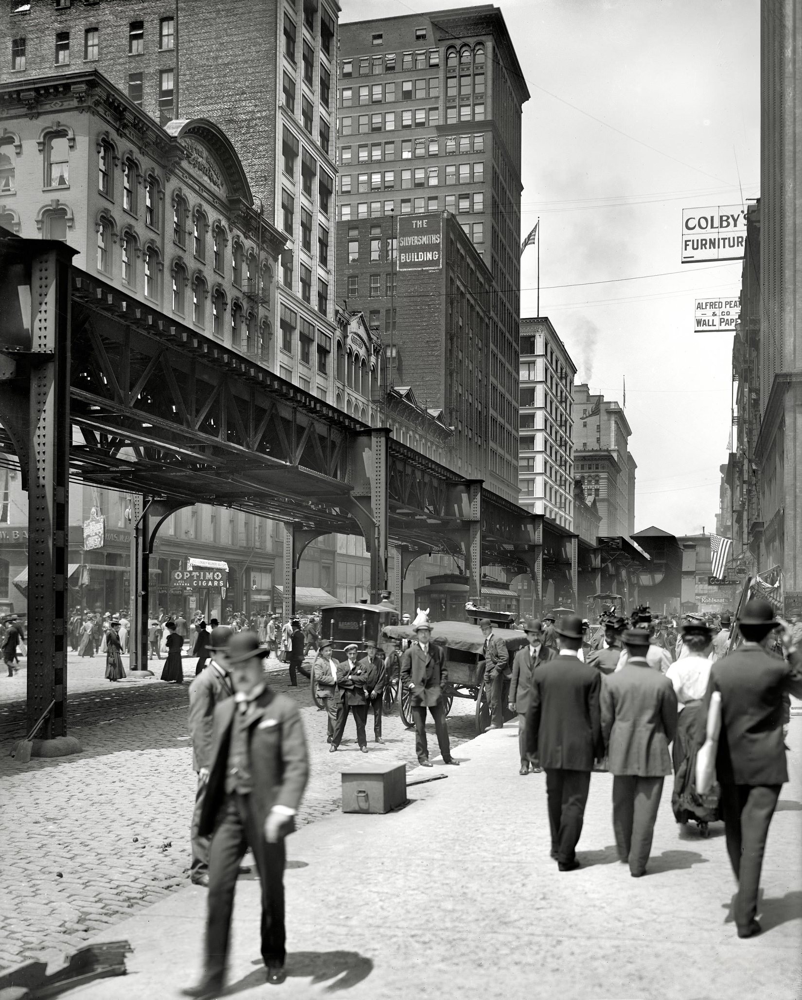 Wabash Avenue and elevated tracks,Chicago, 1907