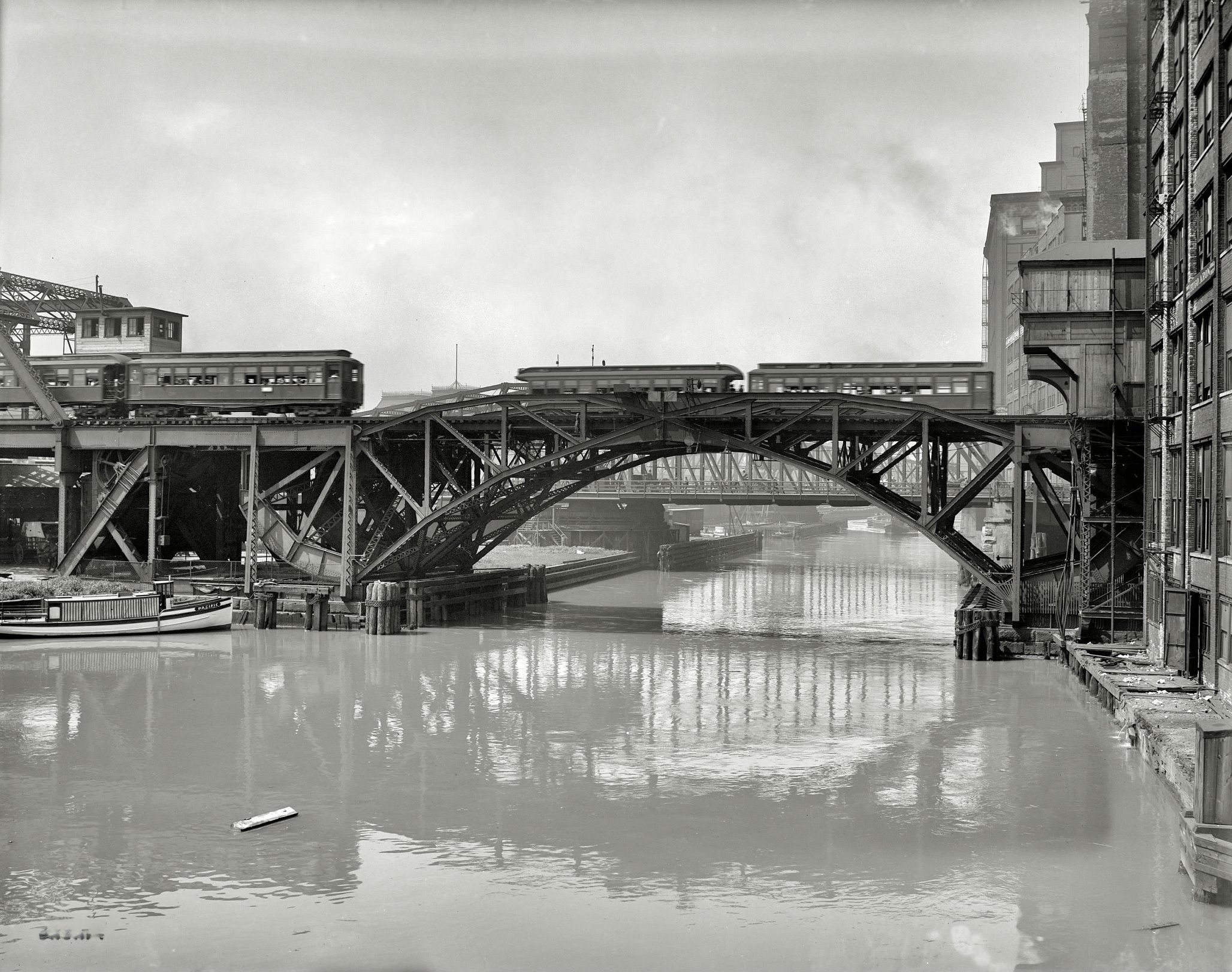 Jack-Knife Bridge, Chicago River, Chicago, 1907