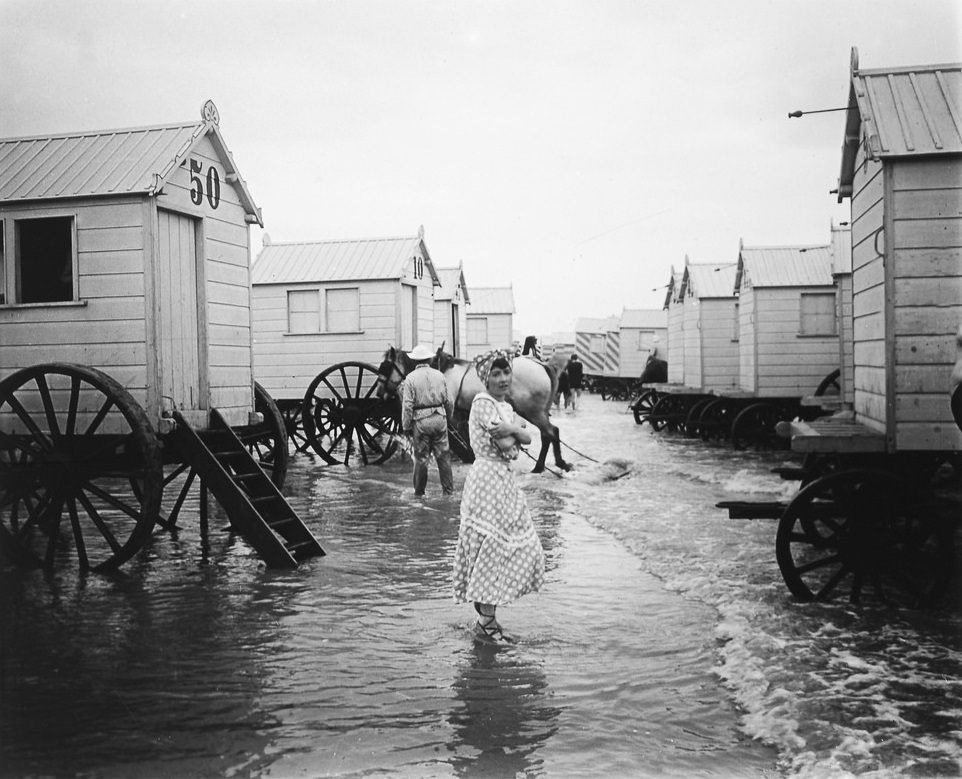 Cold time on the seaside in Blankenberge, Belgium, 1907