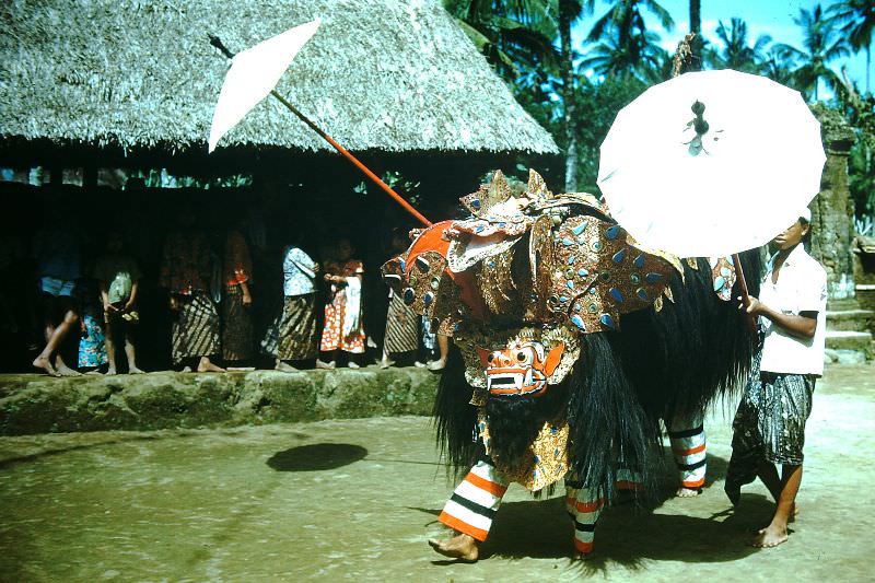 Barong-Si dance, Bali, 1952