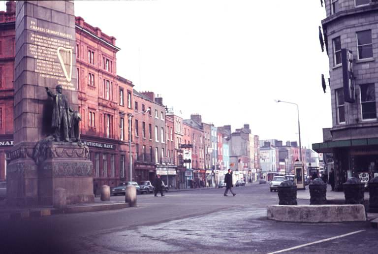 Parnell Monument at the junction of Upper O’Connell Street, Parnell Street and Cavendish Row, Dublin, 1969