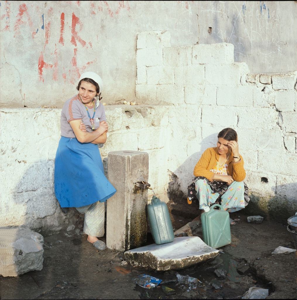 Women fetching water, Istanbul, 1976
