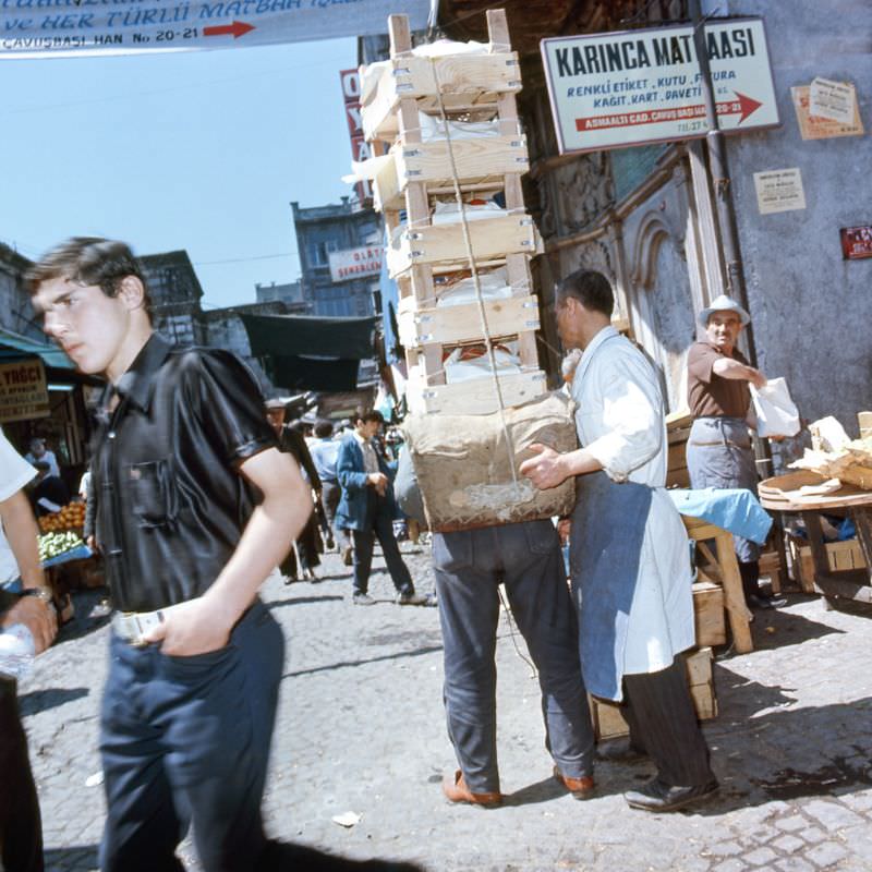 A street in Eminönü, Istanbul, 1970s