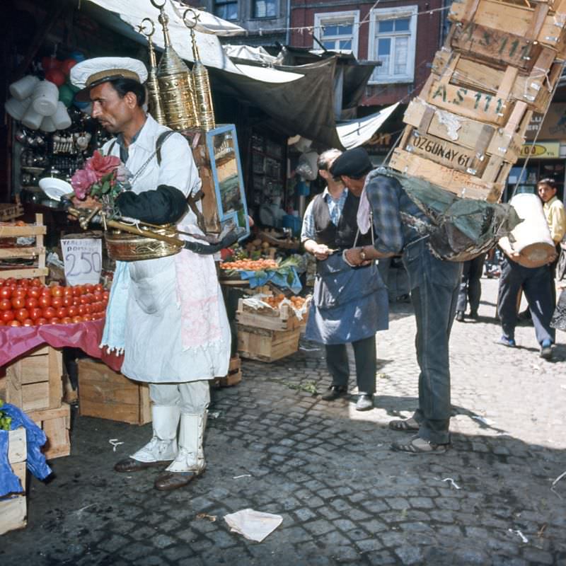 A street in Eminönü, Istanbul, 1970s