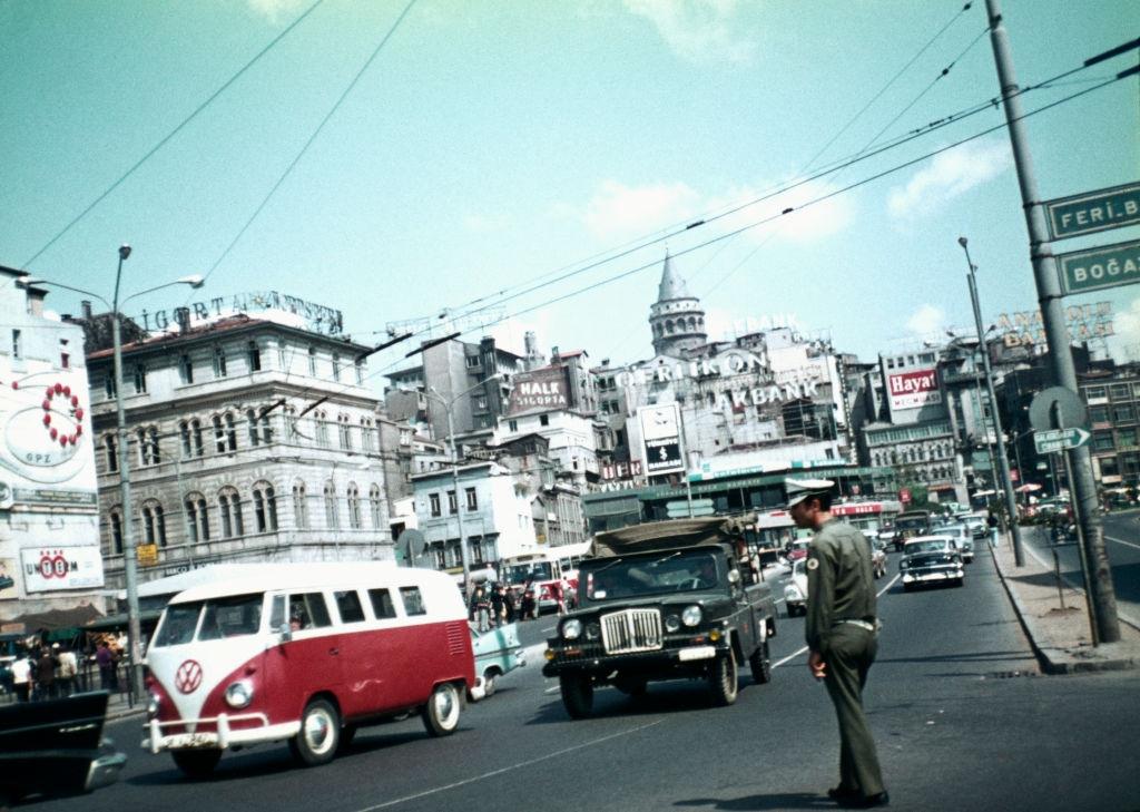 Street scene along the route to Dolmabahce Ferry, August 1970.