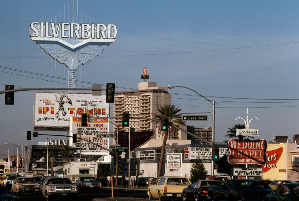 Traffic on an avenue in Las Vegas, November 1979.