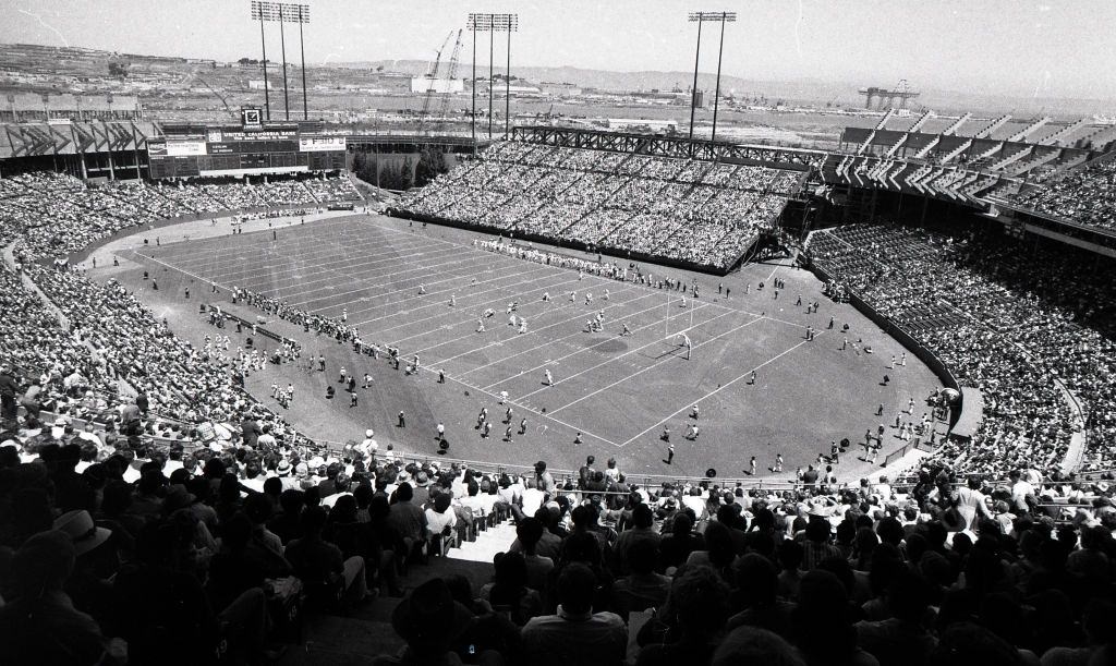 An estimated 40,000 fans saw the first 49ers football game played at Candlestick Park in 1971.