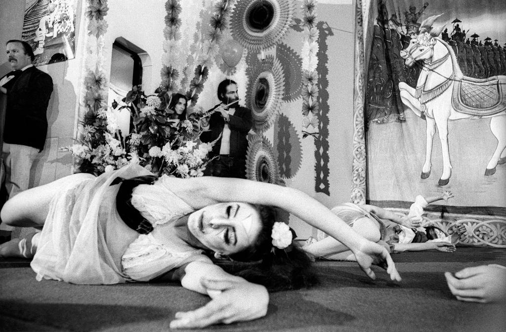 Ballet women perform before the Marriage of Raggedy Robin to Raggedy Jane at the First Unitarian Church on May 1, 1971 in San Francisc.