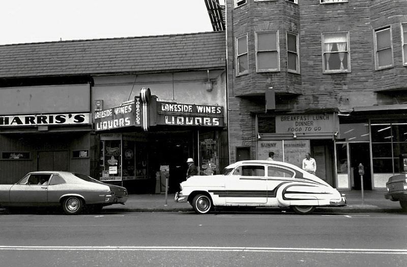 Lakeside Liquors, Mission district, San Francisco, 1974