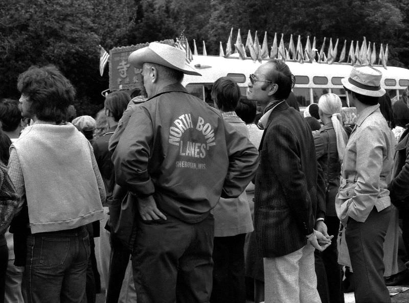 Bystanders at the Bicentennial parade, Golden Gate Park, San Francisco, July 1976