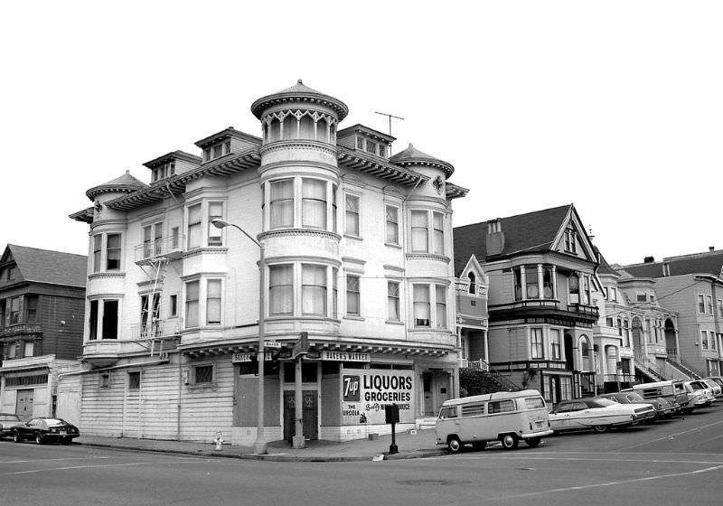 Baker's Market, Fulton and Baker Streets, Western Addition, San Francisco, 1978