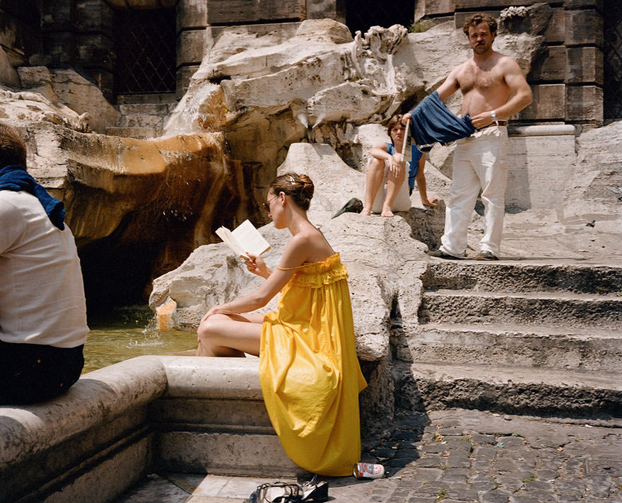 Dazzling Vintage Photos Show Life In 1980s Italy