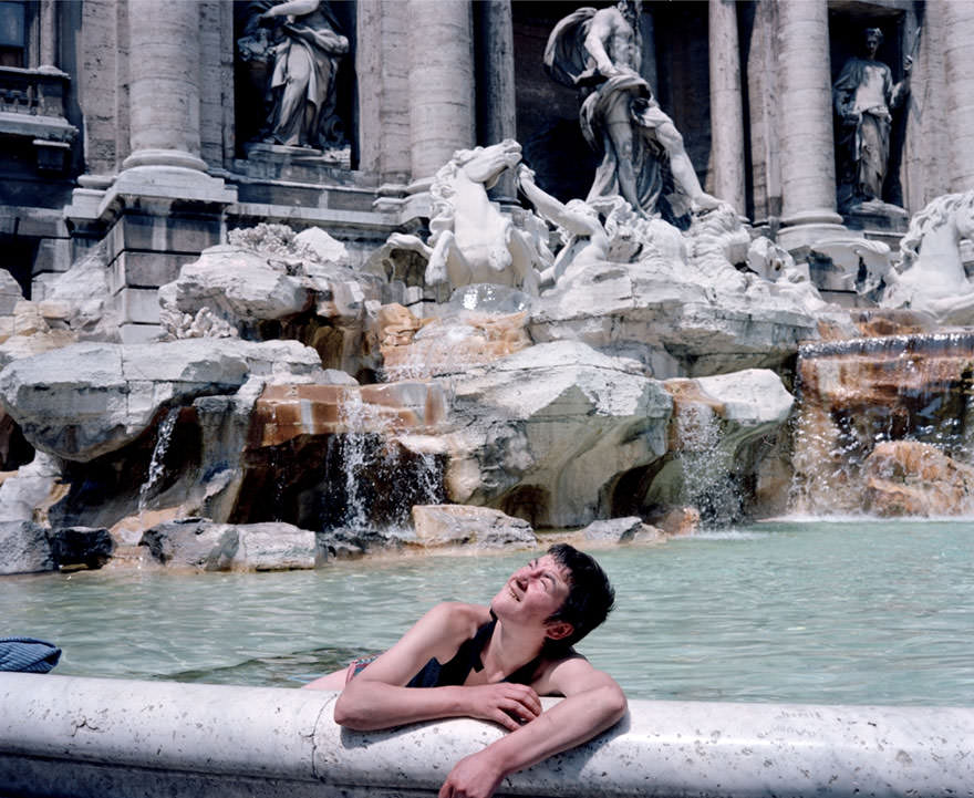 Dazzling Vintage Photos Show Life In 1980s Italy