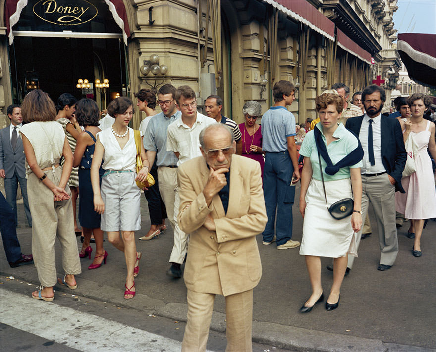 Dazzling Vintage Photos Show Life In 1980s Italy