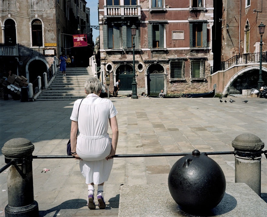 Dazzling Vintage Photos Show Life In 1980s Italy