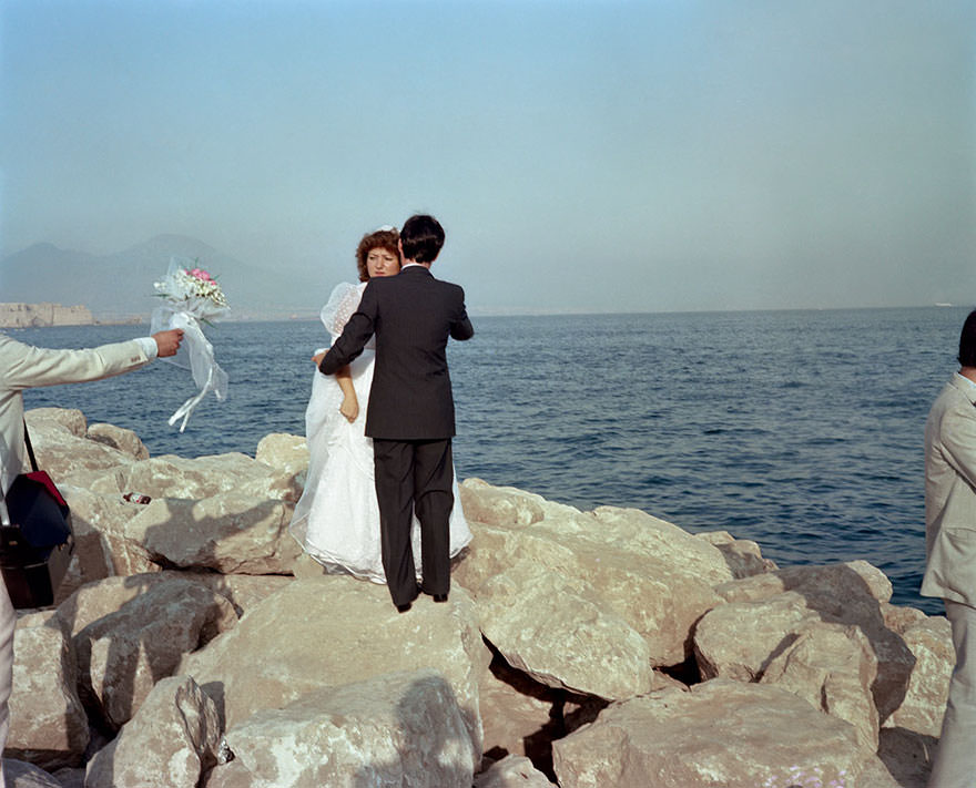 Dazzling Vintage Photos Show Life In 1980s Italy