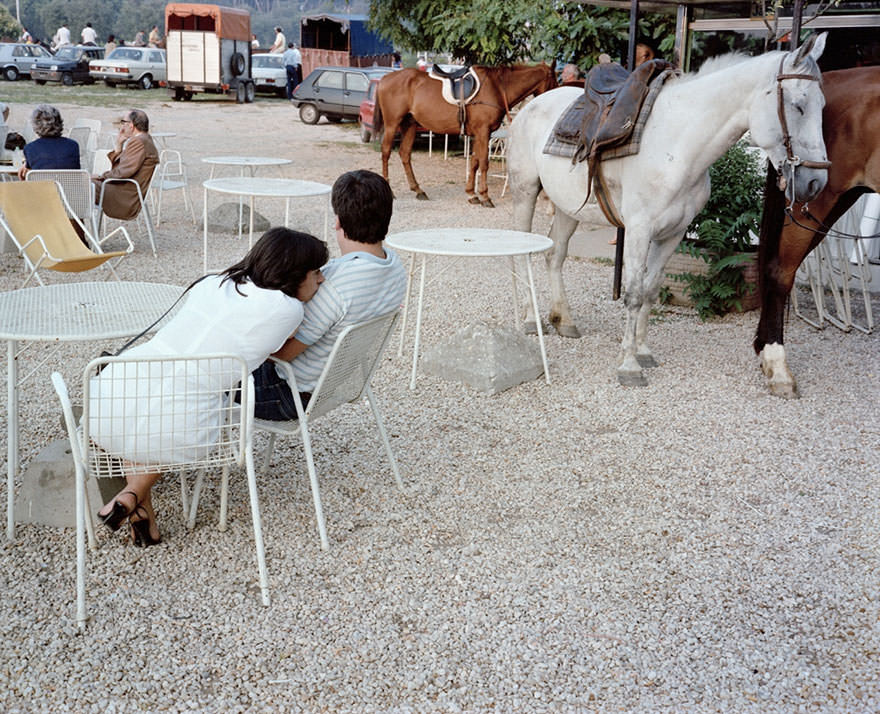 Dazzling Vintage Photos Show Life In 1980s Italy