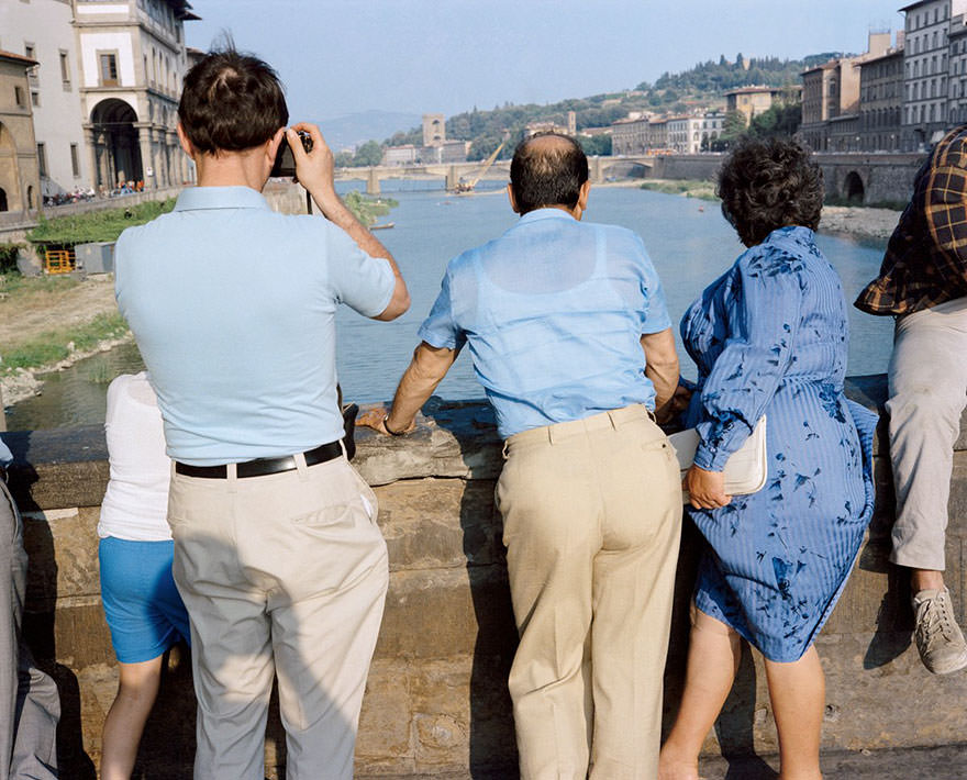 Dazzling Vintage Photos Show Life In 1980s Italy