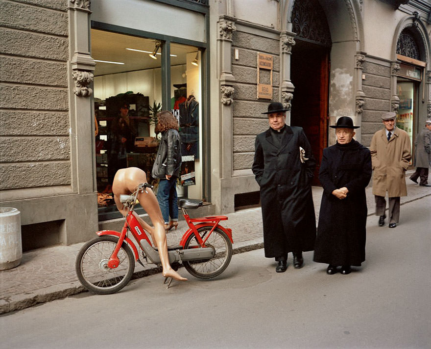 Dazzling Vintage Photos Show Life In 1980s Italy