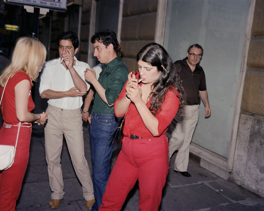Dazzling Vintage Photos Show Life In 1980s Italy