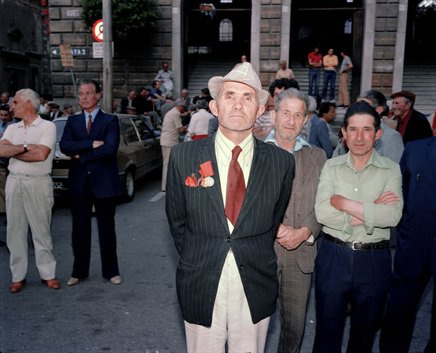 Dazzling Vintage Photos Show Life In 1980s Italy