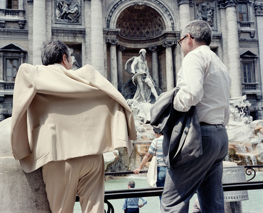 Dazzling Vintage Photos Show Life In 1980s Italy