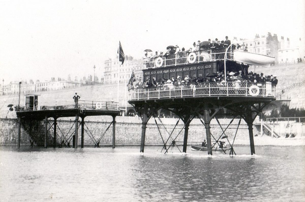 Daddy Long-Legs Railway Of Brighton: A Weird But Interesting Seaside Electric Train Invented In 1896