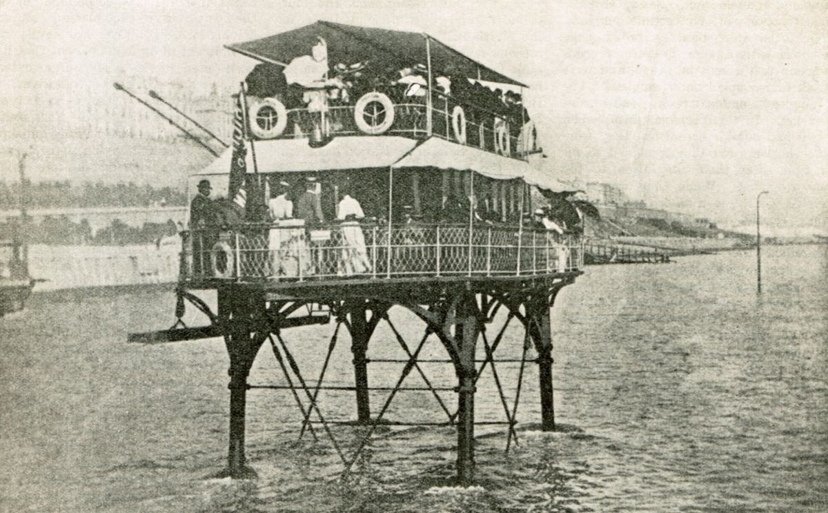 Daddy Long-Legs Railway Of Brighton: A Weird But Interesting Seaside Electric Train Invented In 1896