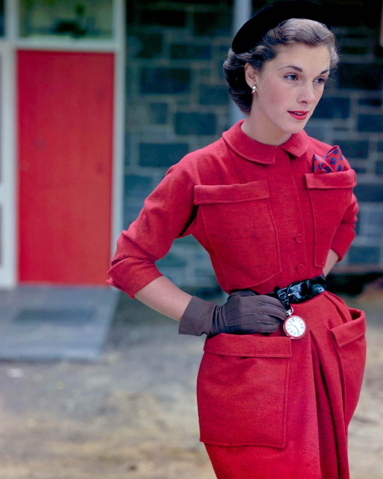 Spectacular Fashion Photography By Genevieve Naylor From The 1950s