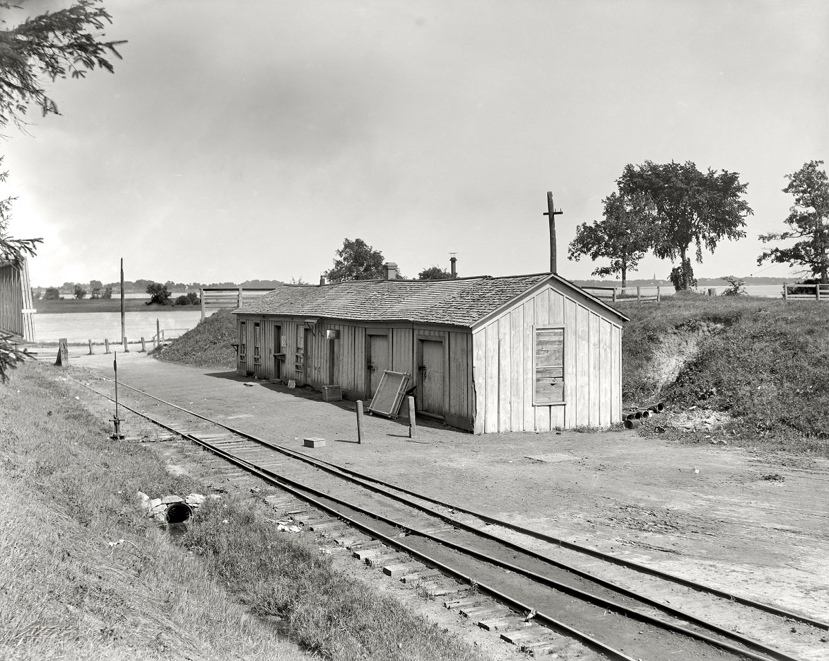 Railway depot at Grosse Ile, Michigan, 1900