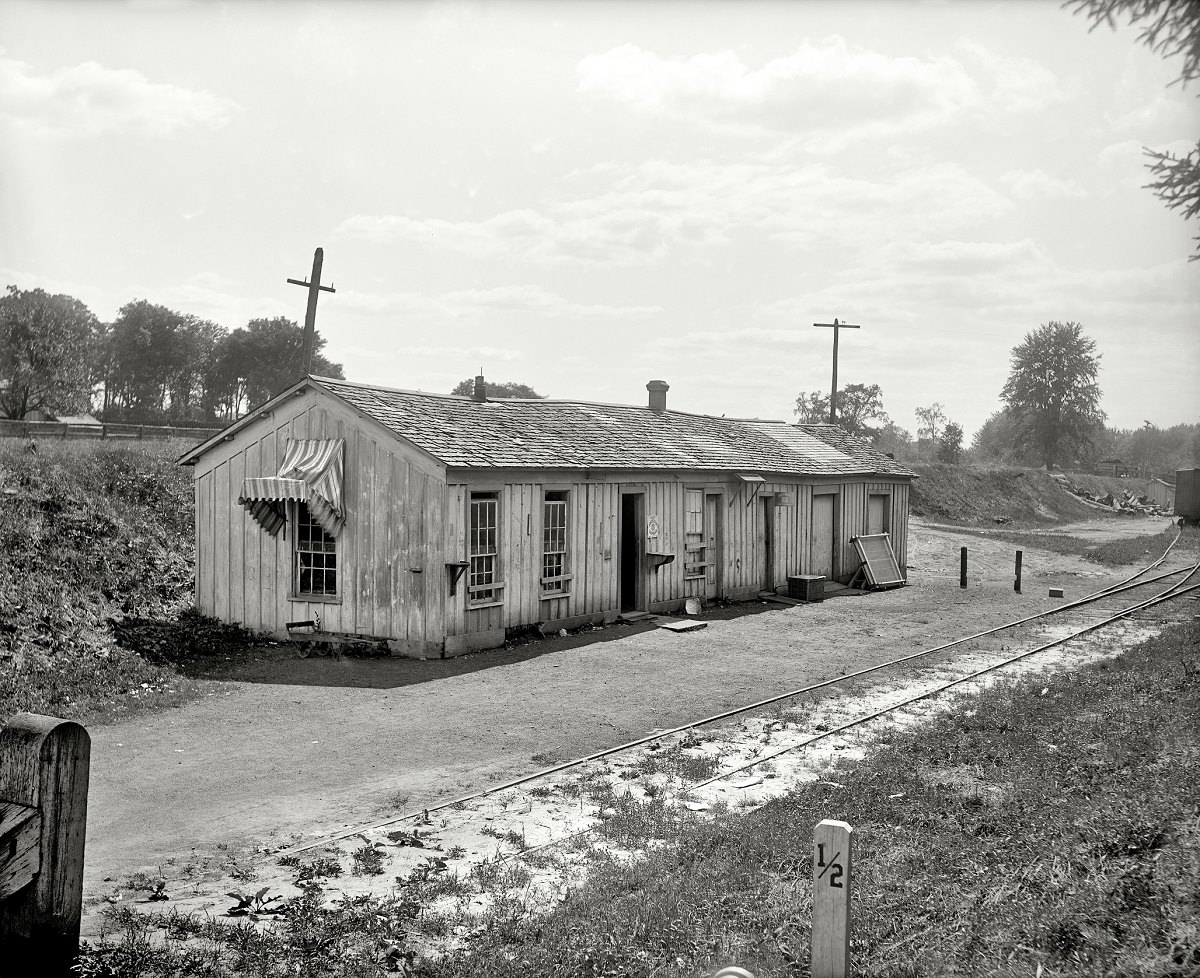 Railway station at Grosse Ile, Michigan, 1900
