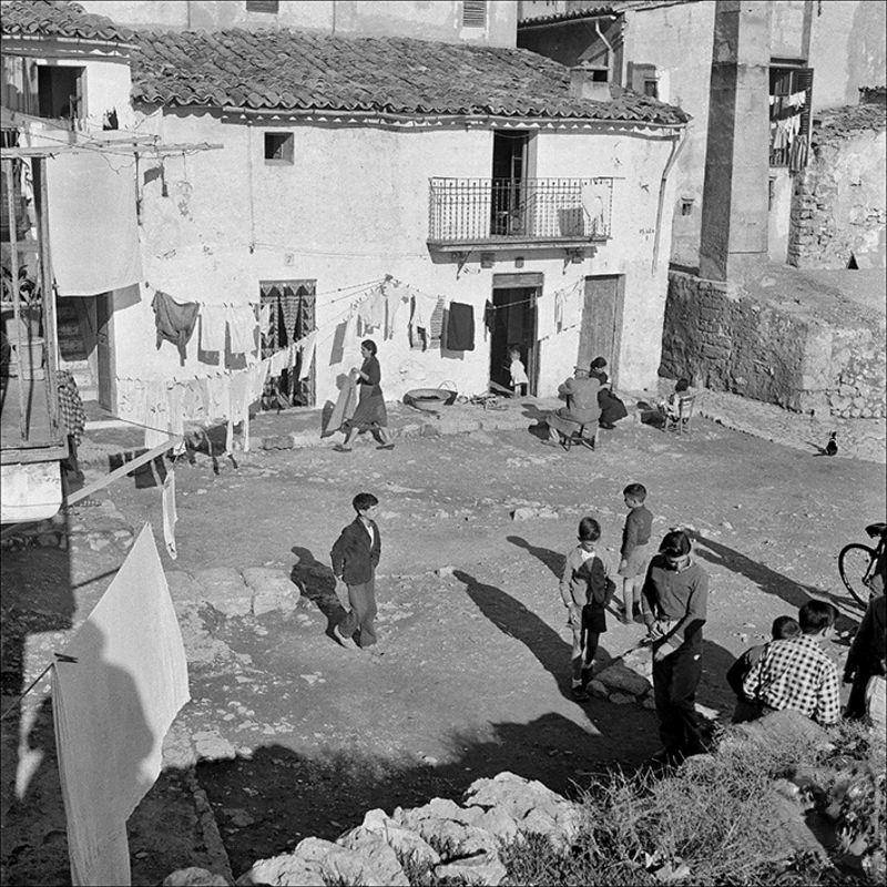 People in Jonquet, 1956