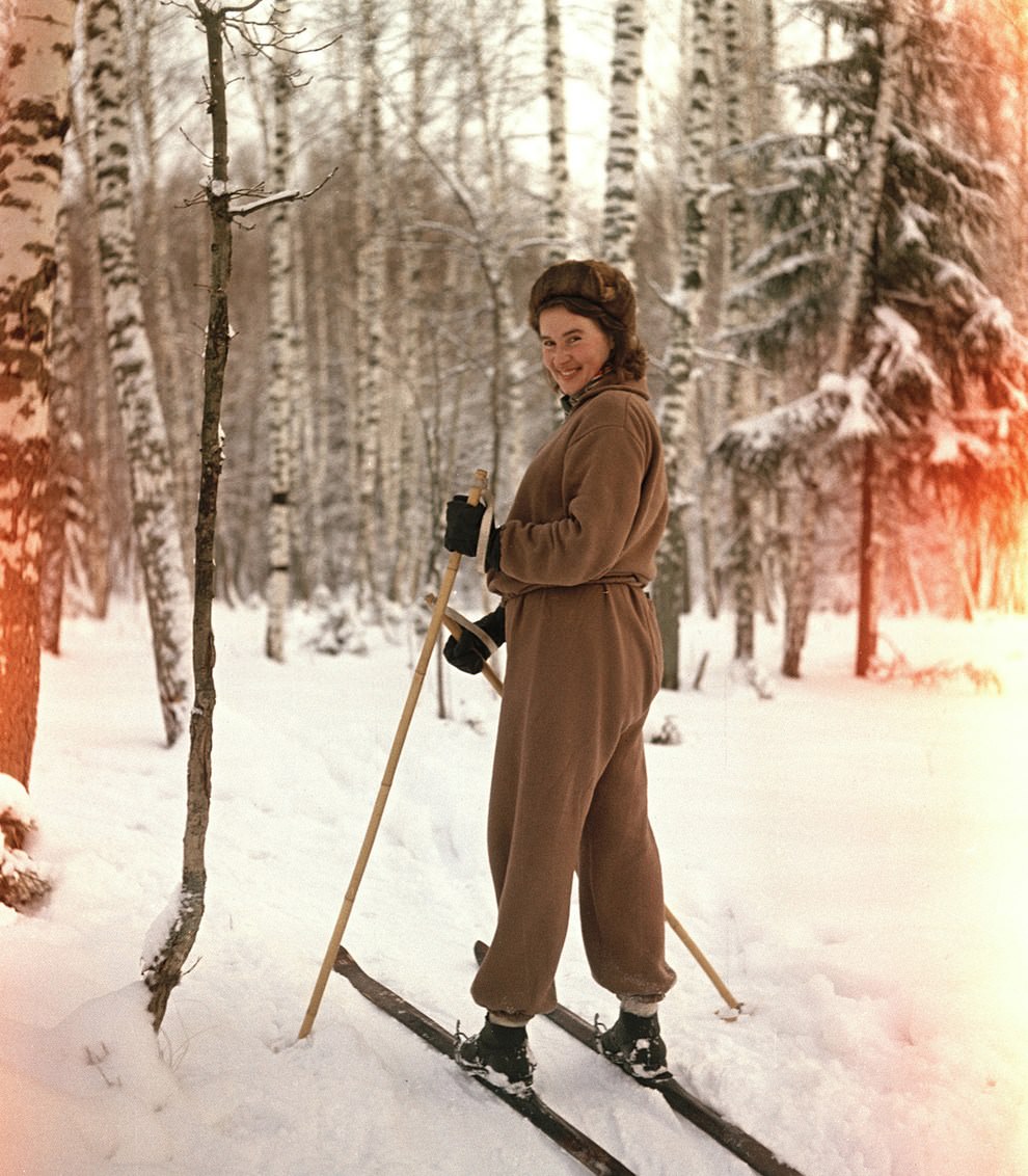 Spectacular Photos Show Life in Soviet Union From The 1950s in Vibrant Colors