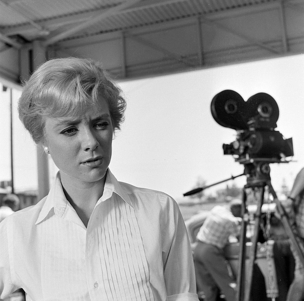 Inger Stevens as Nan Adams in "The Hitch-hiker". Season 1, episode 16, 'The Twilight Zone', July 23, 1959.