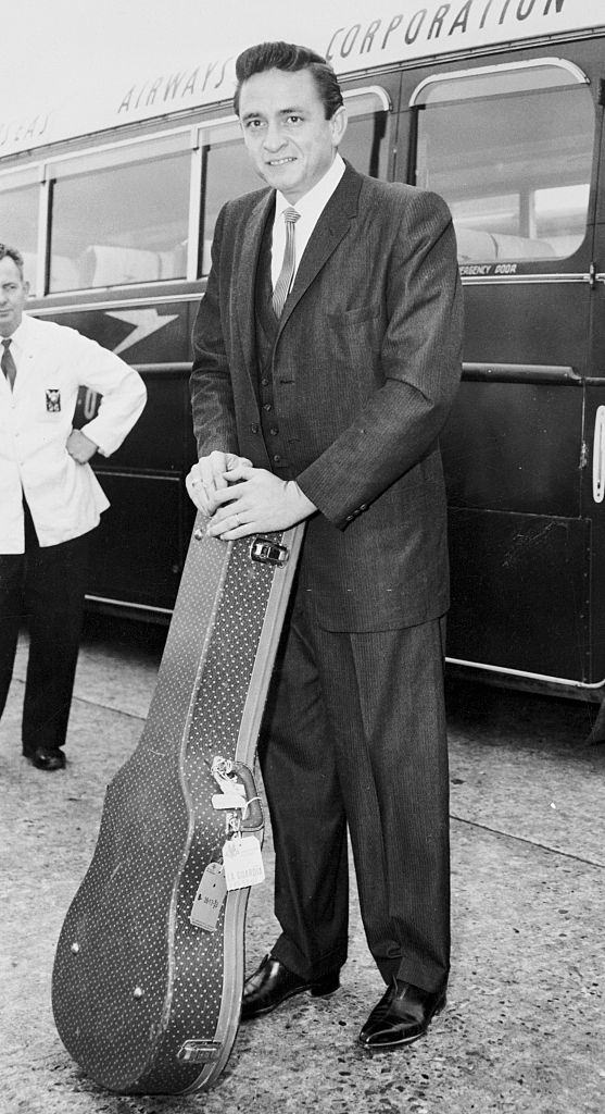 Johnny Cash arrives in London, England in 1959.