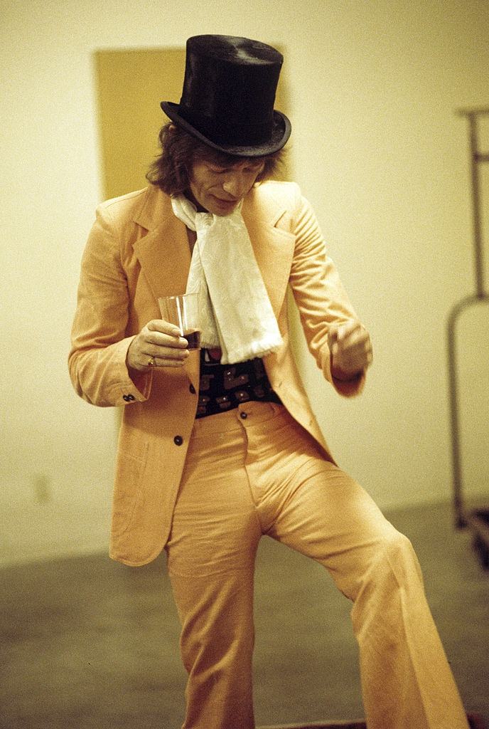 Mick Jagger before appearing on the stage, 1971.