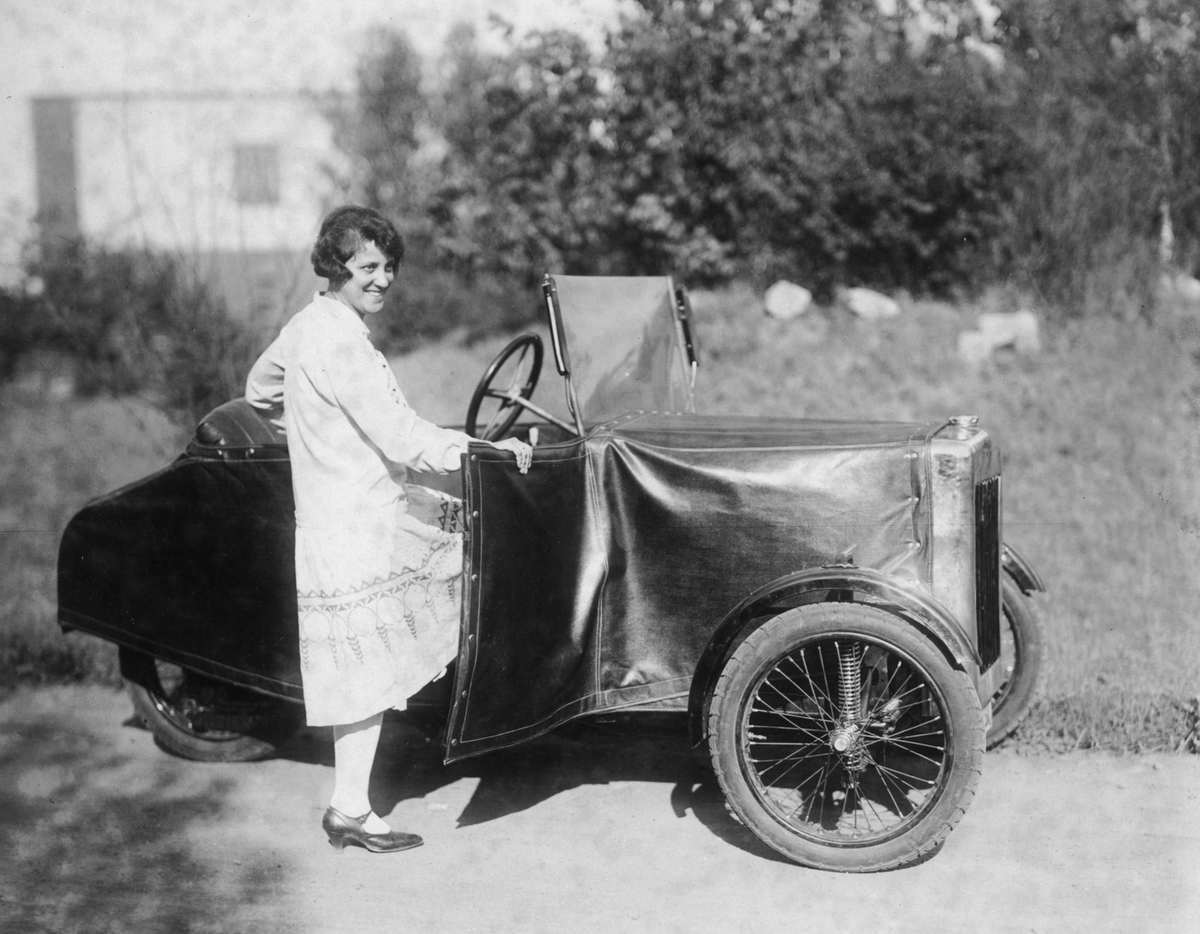 The World’s First Folding Car: Zaschka Folding Three-Wheeler Built In 1929