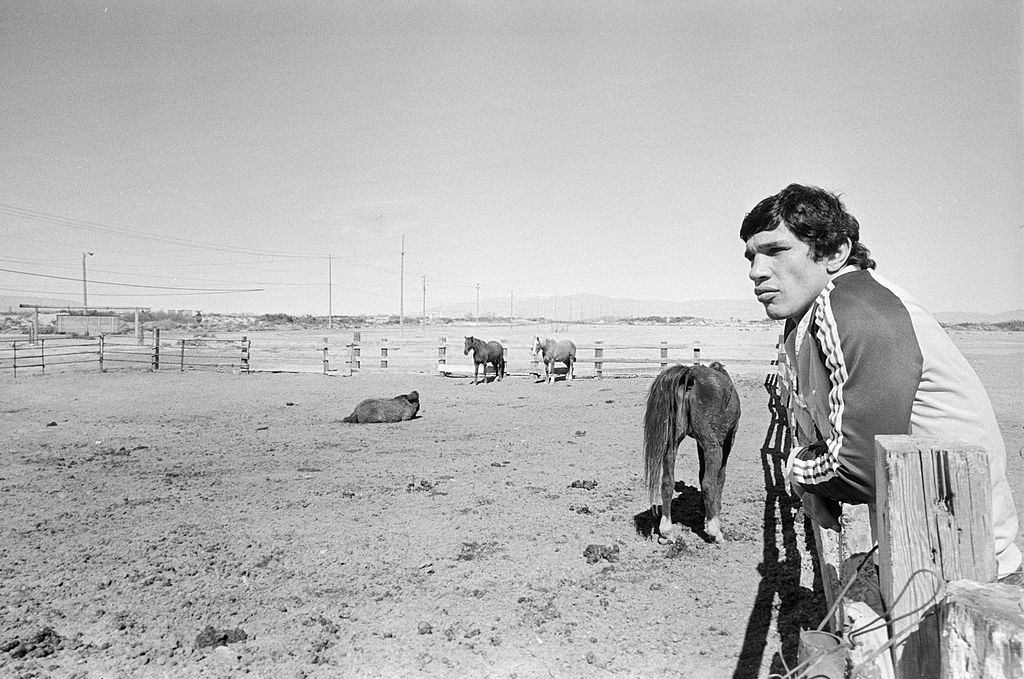 French Boxer Gratien Tonna in a horse ranch in Las Vegas, 1978.