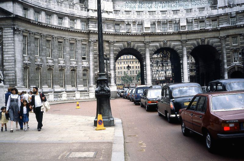 Admiratly Arch, London, 1982