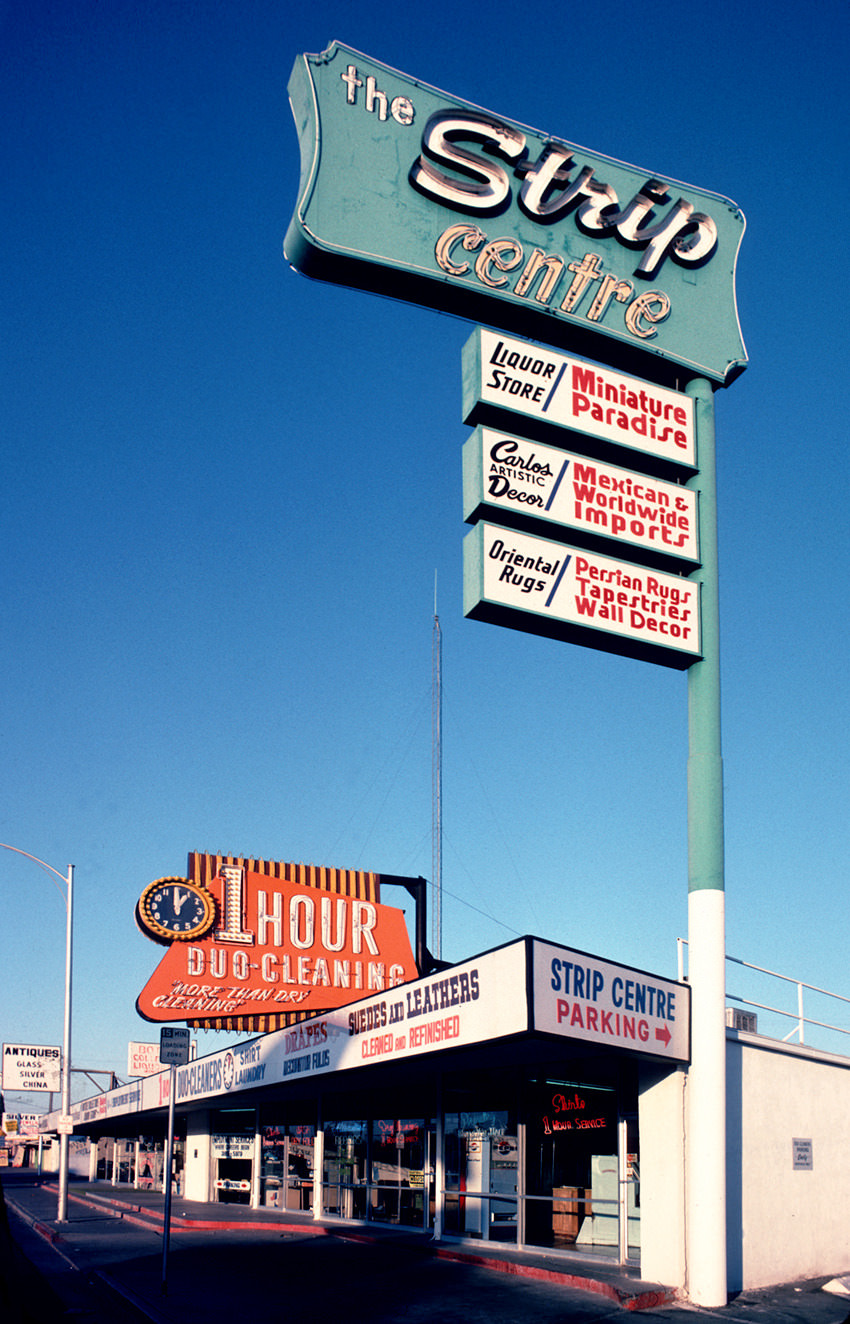 1-Hour Duo-Cleaning at Strip Centre, Las Vegas, 1991.