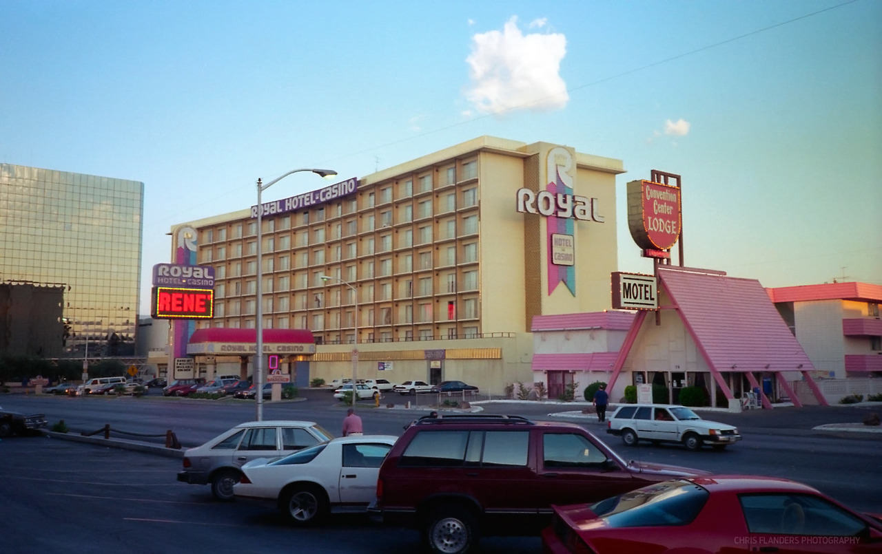 Royal Hotel & Casino, Convention Center Dr, June 1995
