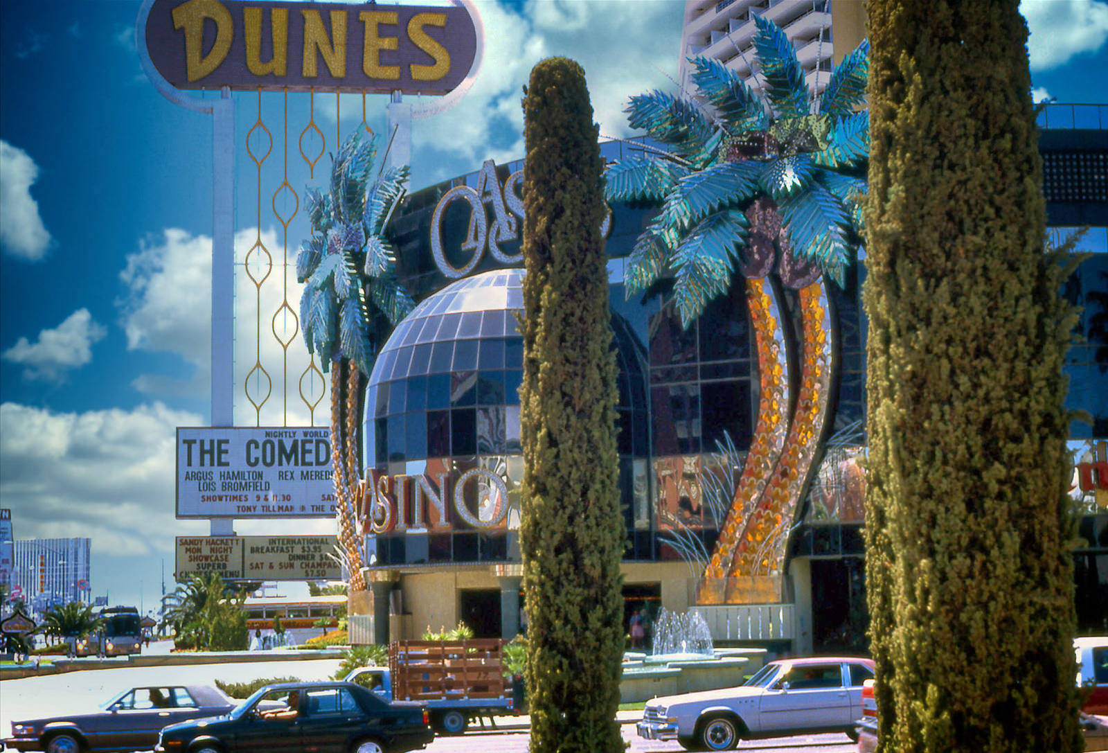 Dunes & Oasis Casino, August 1990