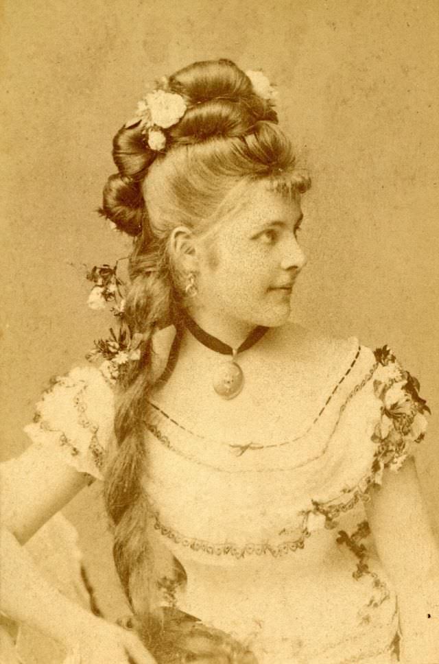 Gorgeous Braided Hairstyles From The Victorian Era