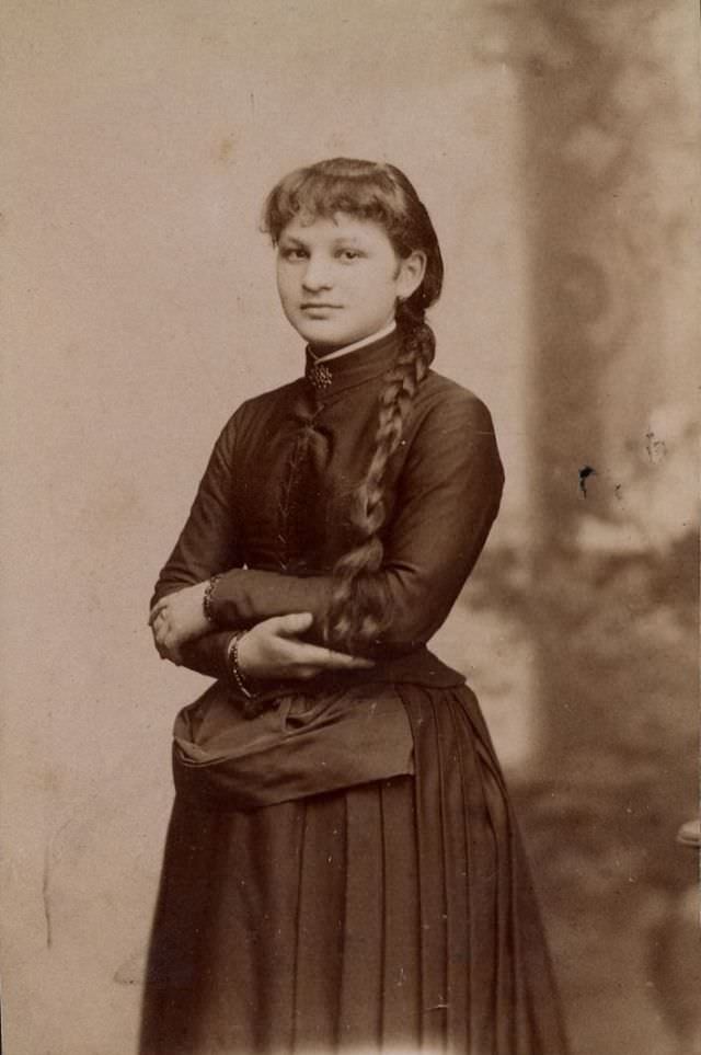 Gorgeous Braided Hairstyles From The Victorian Era