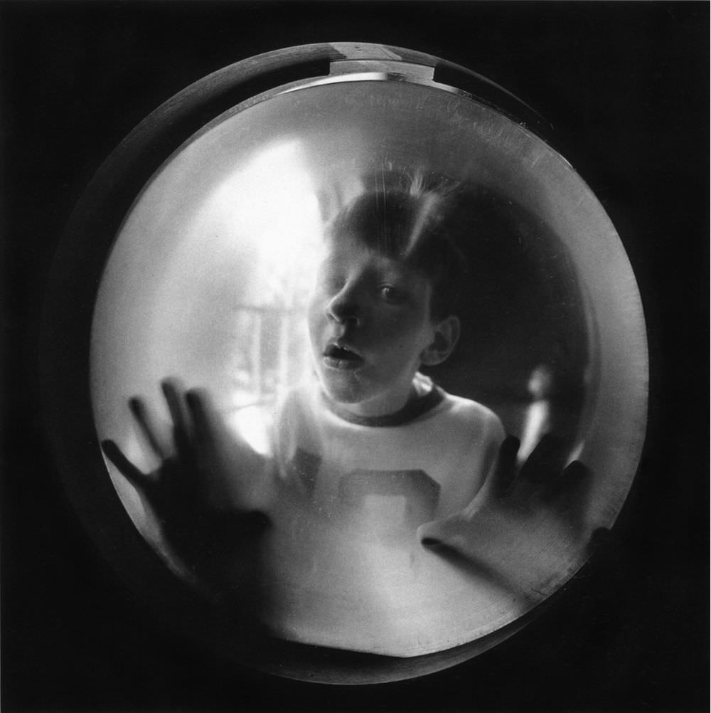 The Dream Collector: Photographer Recreated Childhood's Nightmare From the 1960s